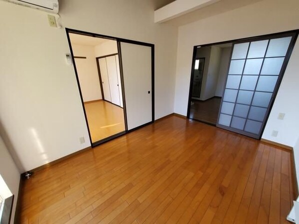 ストークハイツ吉成の物件内観写真